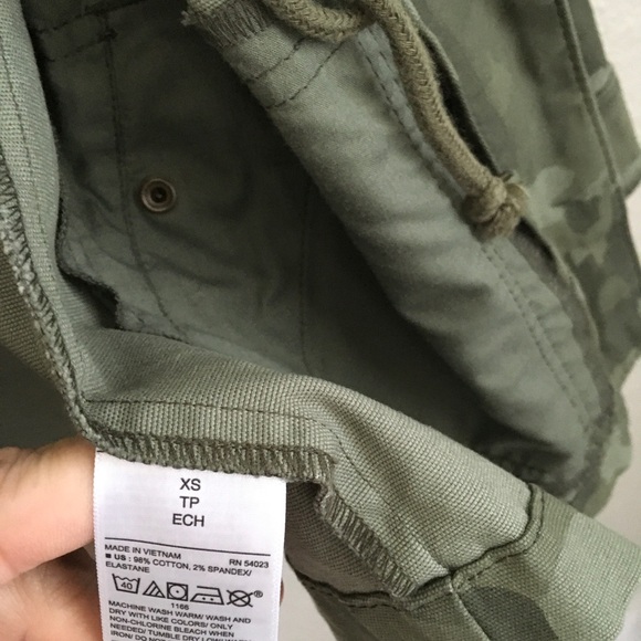 NWOT Old Navy Olive Camo Jacket XS - Picture 5 of 7